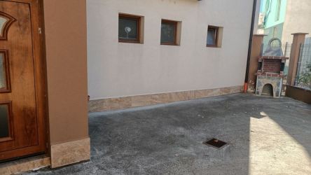 Продава прекрасен напълно обзаведен четиристаен апартамент до Лидл