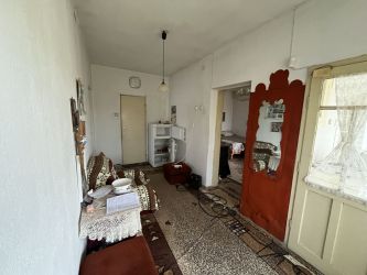 Продава къща в гр.  Мъглиж