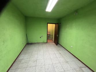 Продава ателие в широкия център на града