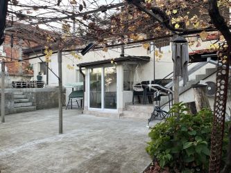 Продава се къща в гр. Мъглиж – отлична семейна имотна възможност!