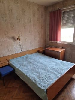 Продава Тристаен апартамент Масивно строителство в гр.Казанлък