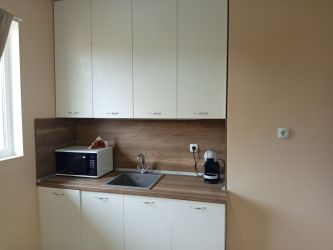 Продава четиристаен апартамент в района на Пазара, гр. Казанлък