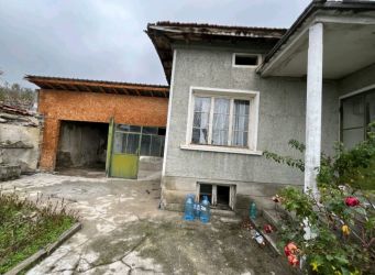 Продава къща в село Скобелево