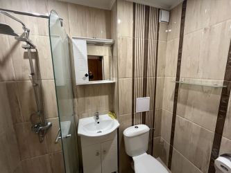 Продава се 3-стаен апартамент в ж.к. Изток, ул. Илинден