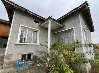 Продава къща в село Скобелево