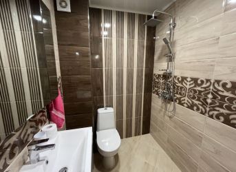 Продава прекрасен напълно обзаведен четиристаен апартамент до Лидл