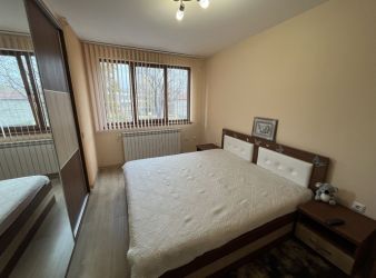 Продава прекрасен напълно обзаведен четиристаен апартамент до Лидл