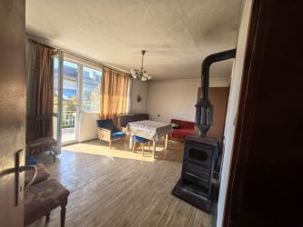 САМОСТОЯТЕЛНА КЪЩА В СЕЛО СРЕДНОГОРОВО 