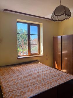 Агенция Елия продава КЪЩА В с.Енина