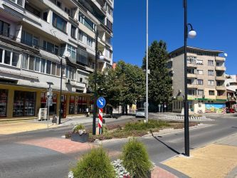 НОВА ЦЕНА!!!  Продава се тристаен апартамент – център, гр. Казанлък