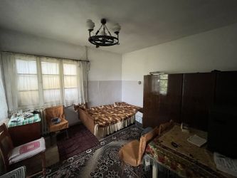 Продава къща в гр.  Мъглиж