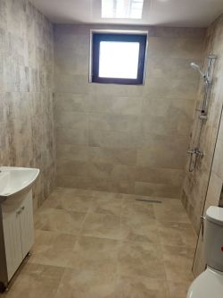 Продава апартамент с една спалня, ново строителство, до у-ще Ехзарх Антим I