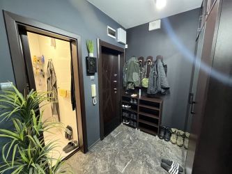 Напълно обзаведен апартамент в нова сграда – район Манастира