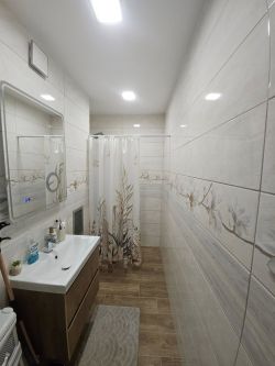 Агенция Елия продава 2 стаи + кухня в района на Казармата