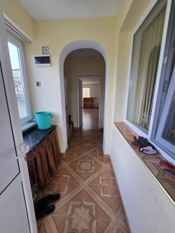 Агенция за недвижими имоти ”ОЛИМПИЯ” продава :