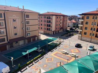 ПРОДАВАТ СЕ 2 ПАРКОМЕСТА В КОМПЛЕКС „РОЗАТЕРА“ – ГР. КАЗАНЛЪК