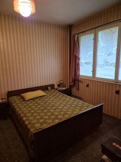 Продава Тристаен апартамент Масивно строителство в гр.Казанлък