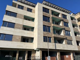 Продава апартамент с две слани до у-ще СУ Екзарх Антим I, Казанлък