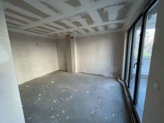 Продава се новопостроен апартамент до Абаята, гр. Казанлък