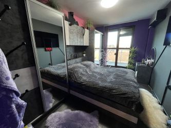 Напълно обзаведен апартамент в нова сграда – район Манастира