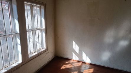 Продава апартамент с една спалня, до у-ще Ехзарх Антим I