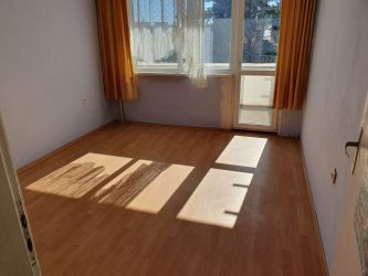 Продава Четиристаен апартамент Масивно строителство в гр.Казанлък