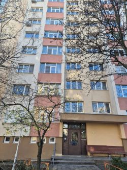 Продава Едностаен апартамент Масивно строителство в гр.Казанлък