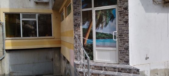 Продава търговско помещение в района на Изложбената зала