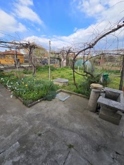 Агенция за недвижими имоти ”ОЛИМПИЯ” продава :