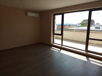 Продава апартамент с една спалня, ново строителство, до у-ще Ехзарх Антим I