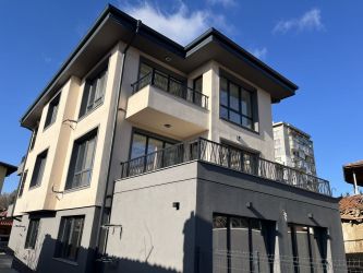 Тристаен апартамент в бутикова сграда – район Манастира, Казанлък