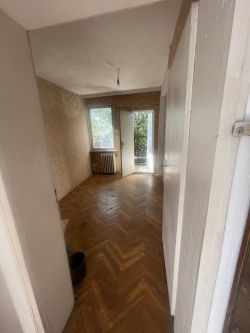 Продава се къща