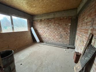 Къща на два етажа с двор – ж.к. Изток, Казанлък