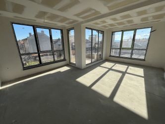 Тристаен апартамент в бутикова сграда – район Манастира, Казанлък