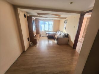 САМОСТОЯТЕЛНА КЪЩА В СЕЛО ДУНАВЦИ 