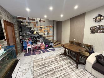 Продава къща обзаведена къща в гр. Крън