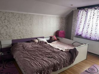 Продава къща обзаведена къща в гр. Крън