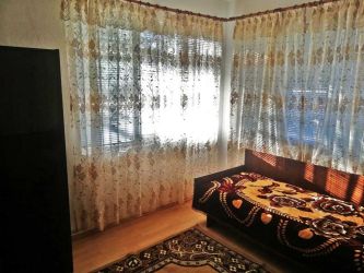 Къща с двор 628 кв.м в с. Габарево