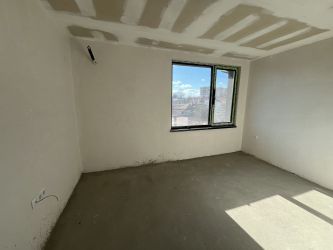 Тристаен апартамент в бутикова сграда – район Манастира, Казанлък