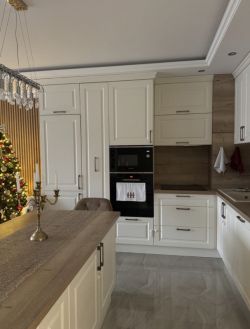 Апартамент с характер, стил и безупречно изпълнение с отлична локация