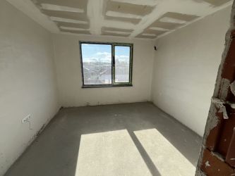 Тристаен апартамент в бутикова сграда – район Манастира, Казанлък