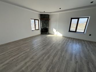 Прекрасна къща за продажба в село Овощник – готова за обзавеждане