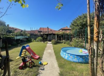 Продава се къща