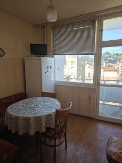 Агенция Елия продава 3 стае масивно  СТРОИТЕЛСТВО - топ ЦЕНТЪР