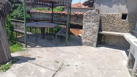 Продава монолитна къща в село Черганово