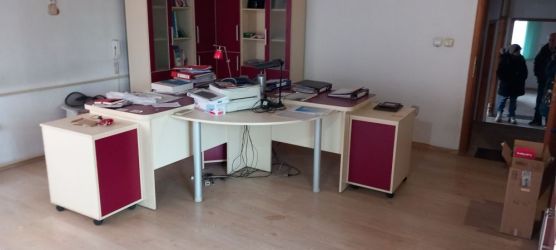 КЪЩА,МАГАЗИН,ОФИСИ СЕВЕРНО ОТ РОЗАРИУМА.