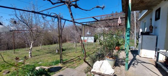 Продава къща в село Долно Изворово !