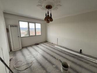 Продава гарсониера в ж.к. Изток блок 30