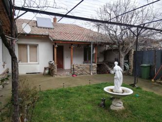 Едноетажна масивна къща