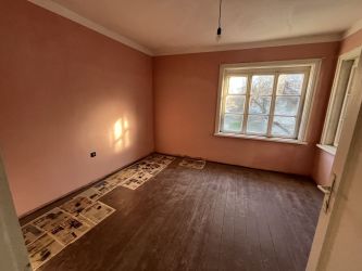 НОВА ЦЕНА!!!   Продава къща с двор до Културния дом, Казанлък